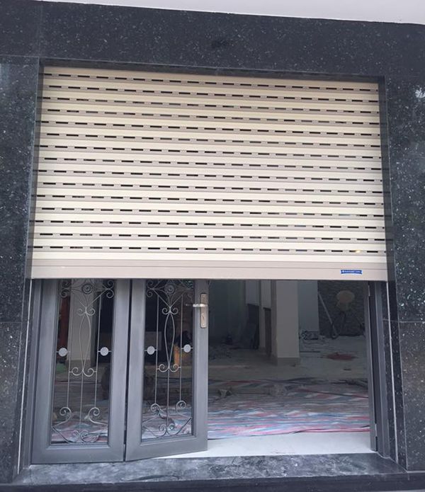 báo giá lắp đặt trọn bộ cửa cuốn austdoor